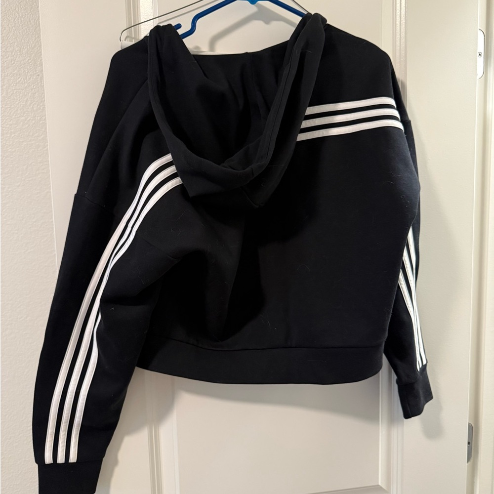 Adidas women’s cropped jacket small - Picture 2 of 4